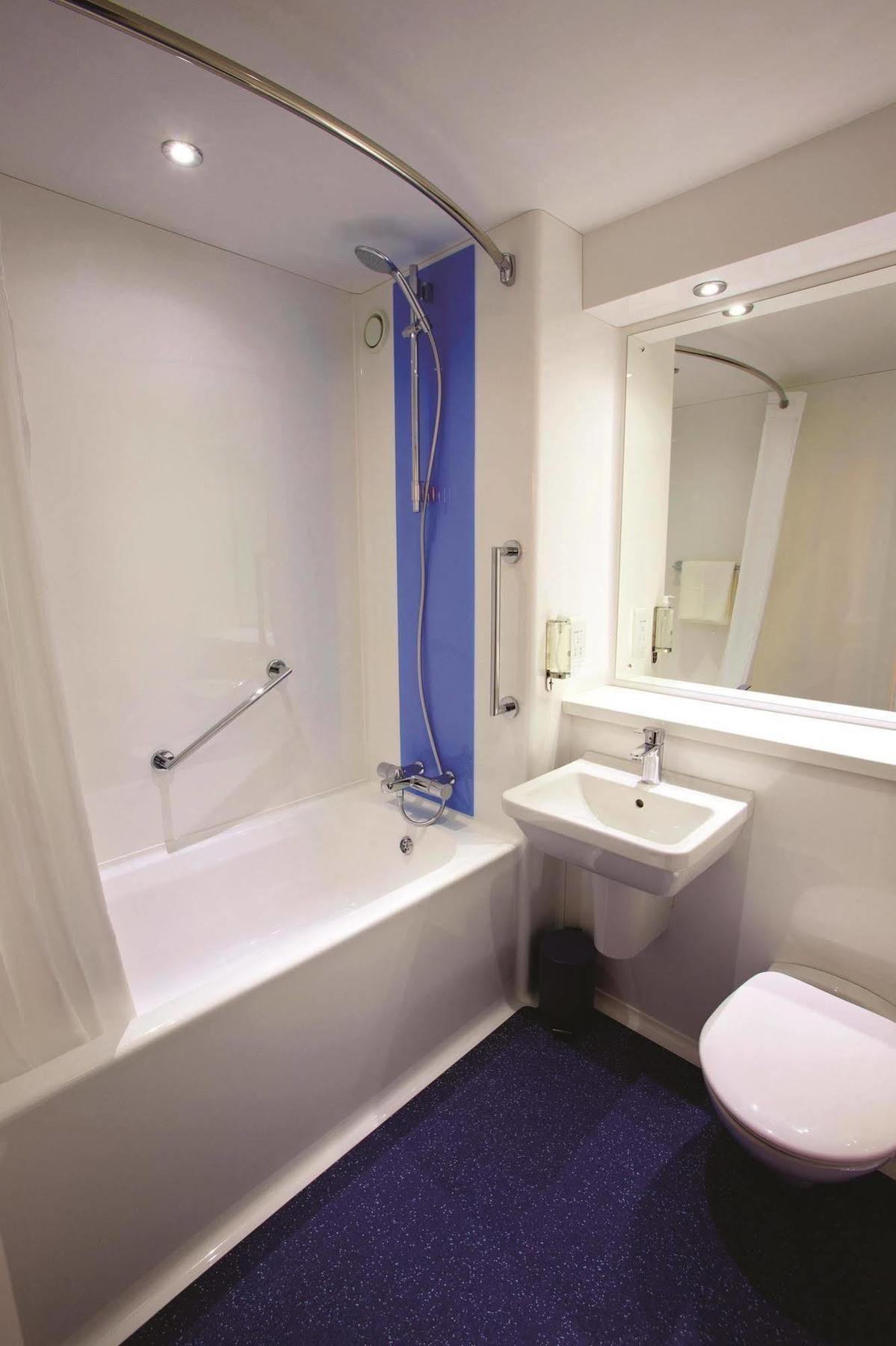 Travelodge Cameron Toll Hotel 에든버러 외부 사진